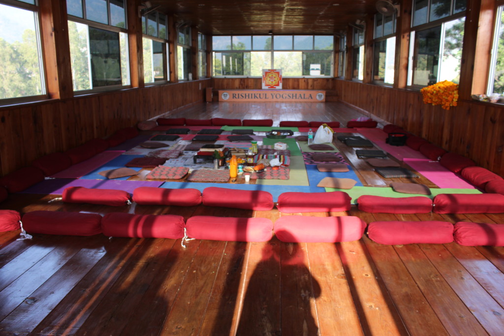 rishikul yogshala rishikesh