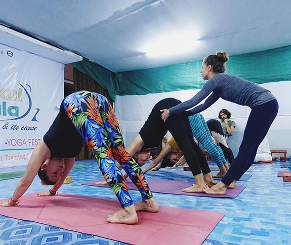 WHAT IS ASHTANGA YOGA2 image2